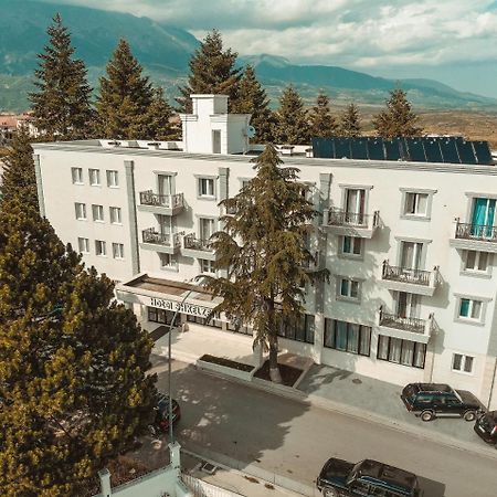 Hotel Turizem Shkelzeni Bajram Curr Exterior foto