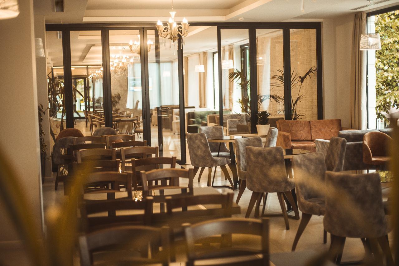 Hotel Turizem Shkelzeni Bajram Curr Exterior foto